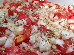 Tomat salat med olie salt samt peber
