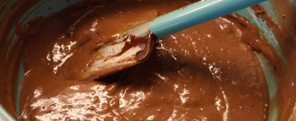 Chokoladekage - Browines. Det har aldrig været nemmere at lave en chokolade brownie. Prøv opskriften i dag og ny kagen 45 allerede efter 45 minutter.
