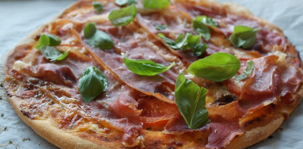 hjemmelavet italiensk pizza hjemmelavet italiensk pizza