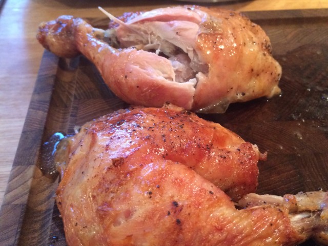 Lækre saftige og sprøde lår fra vores kylling på grill